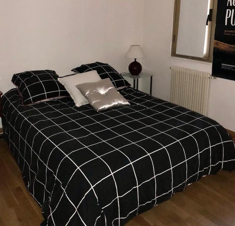 Serenity Chambre D'Hote Au Calme Des Maitres Tibetains Y Ont Sejourne 15 Mn Des Plages Apartment Mougins Exterior photo